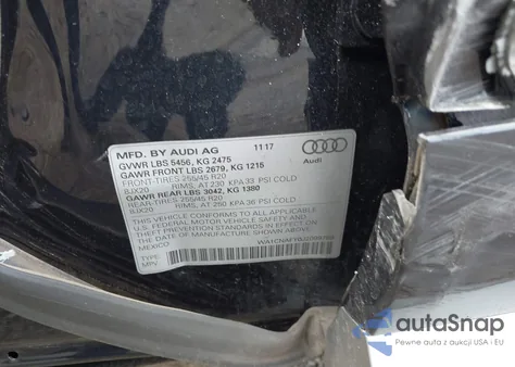 2018 Audi Q5 2.0T Premium/2.0T Tech Premium z USA, uszkodzony, nr VIN WA1CNAFY0J2099789